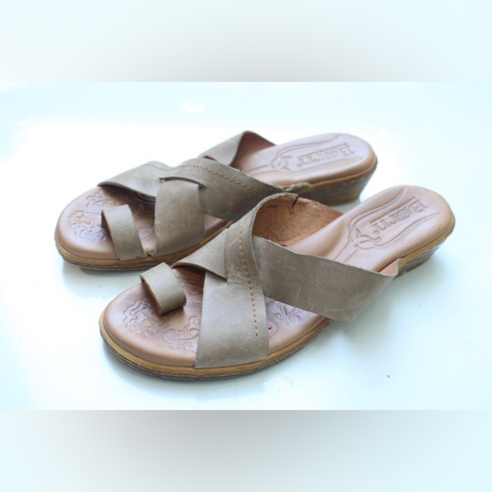Born sandals